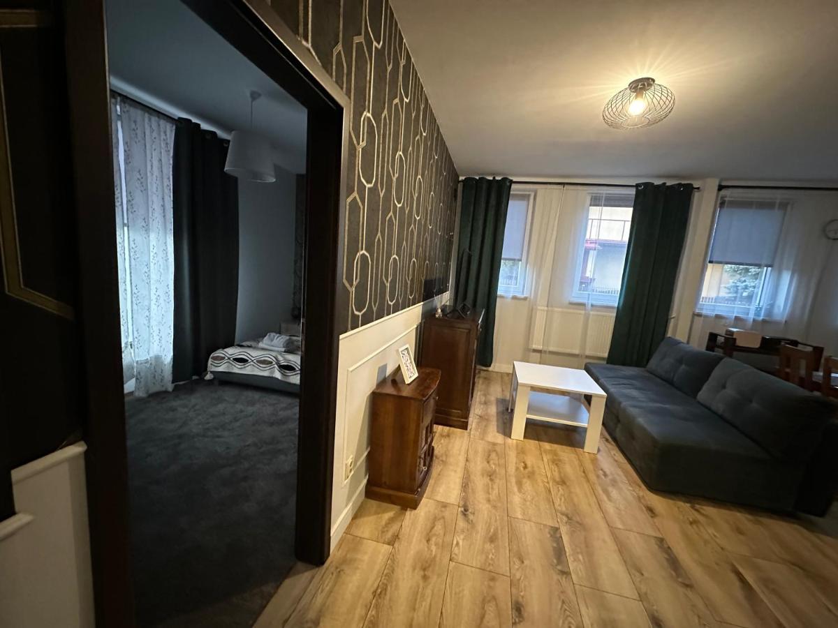 Apartament Oksford 1 Apartment Okszow Exterior photo